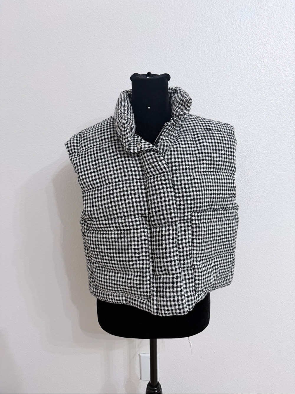 Zara Black and White Houndstooth Puffer Vest